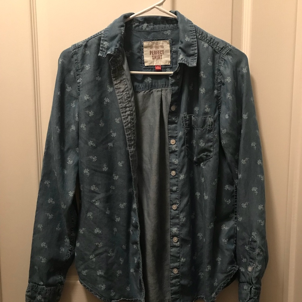 So Blue Button Down